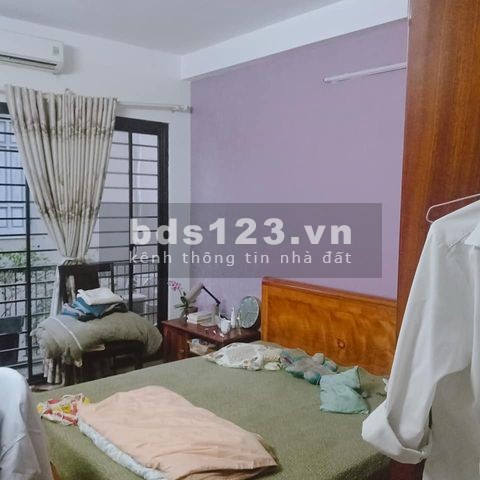 Bán nhà, ÔTÔ đỗ cửa, Cầu Diễn, 52m2, 5 tầng, giá nhỉnh hơn 3 tỷ một chút