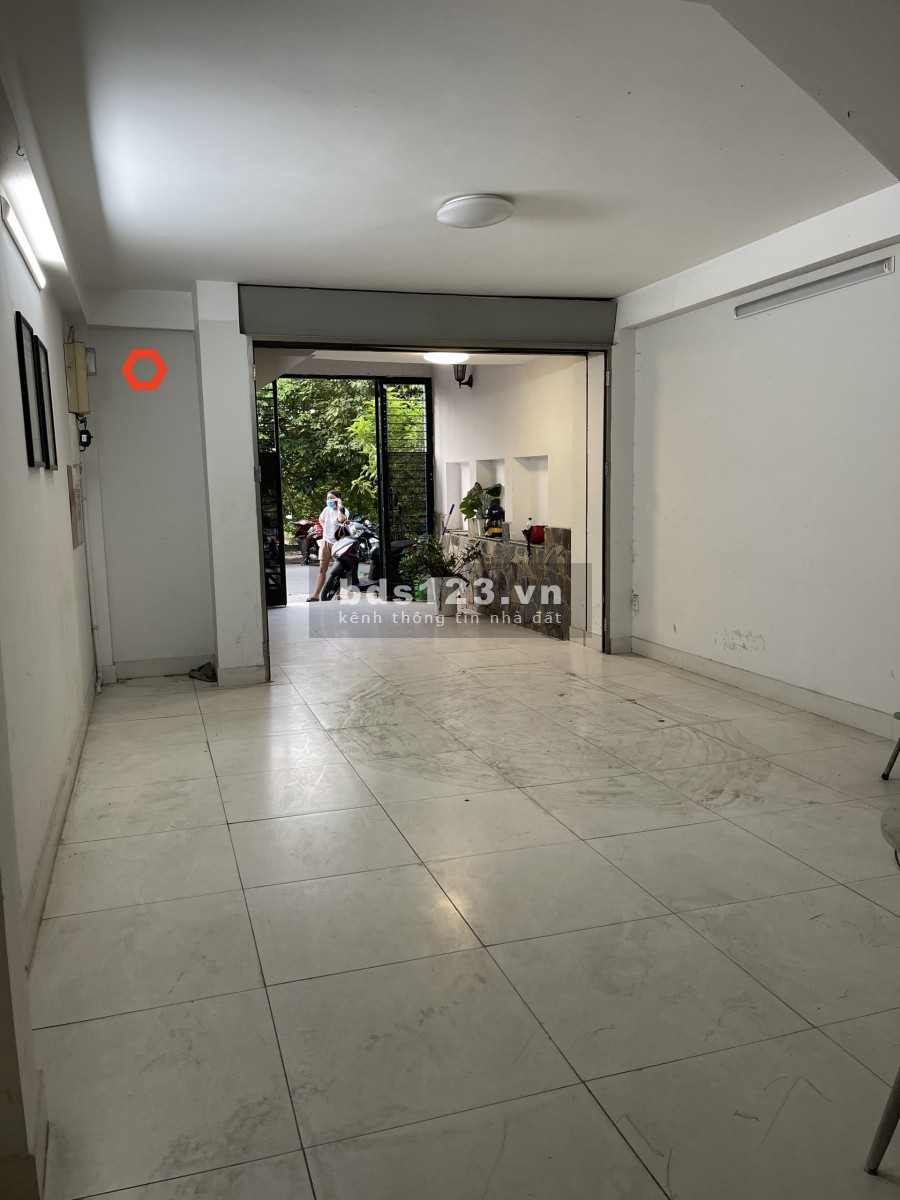 HXT Chu Văn An 4.5x22m. Trệt, lửng, 3lầu. 7pn, 6wc. Cho CHDV.