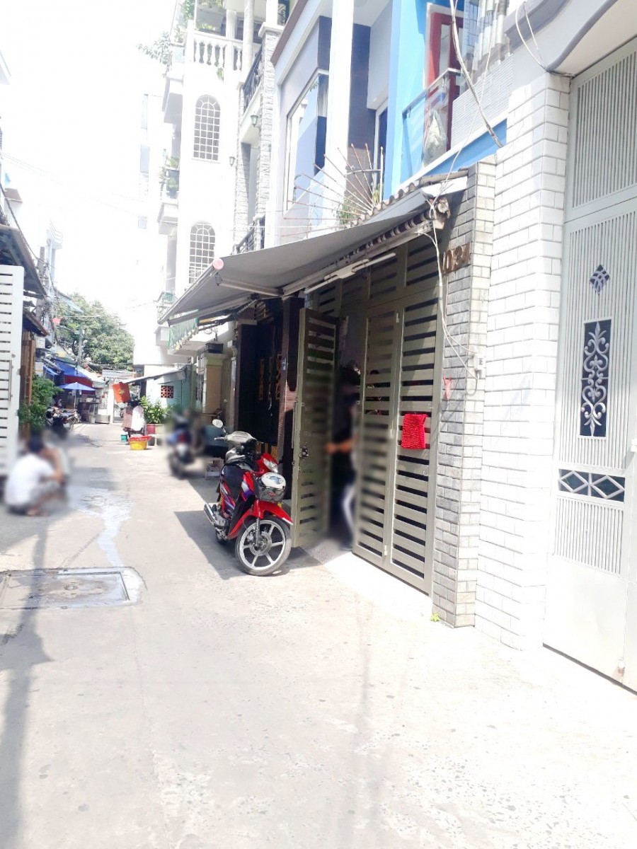 Nhà lầu hẻm ôtô gần mặt tiền đường Âu Dương Lân P3Q8