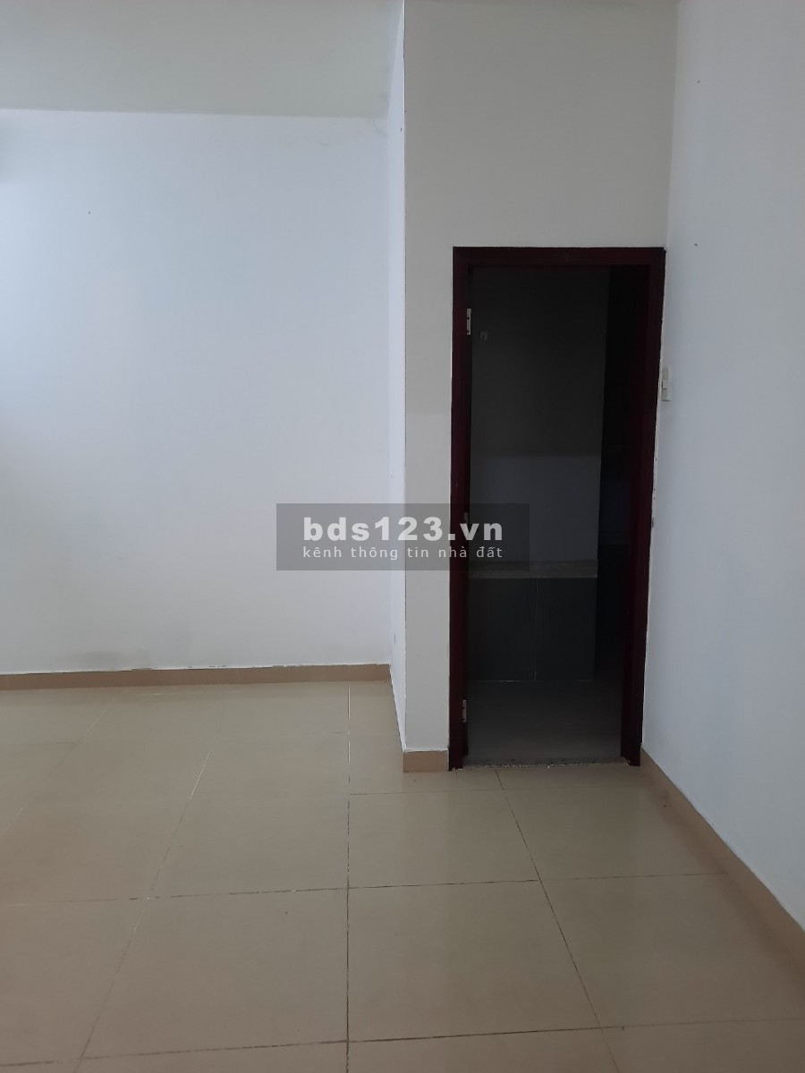 Bán gấp CH Sacomreal 584 Quận Tân Phú 2PN 2WC SỔ HỒNG RỒI - Hỗ trợ vay 70%