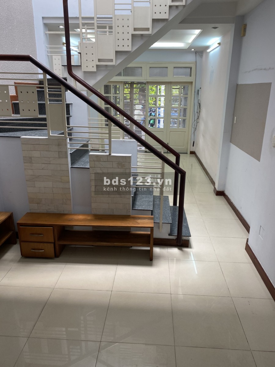Nhà HXT Bùi Đình Túy 4x15 Trệt Lầu 3P Giá 15Tr/th