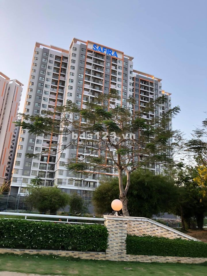 Bán căn hộ chính chủ Safira nhận ở ngay, 51M2 - 2.1tỷ; 69M2 - 2.550tỷ; 93M2 - 3.1 tỷ, LH: 0931820448