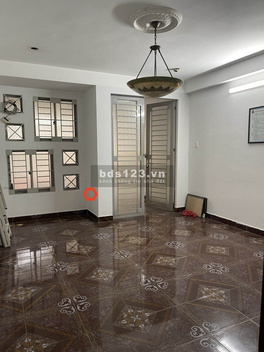 HXT Chu Văn An 4.5x22m. Trệt, lửng, 3lầu. 7pn, 6wc. Cho CHDV.