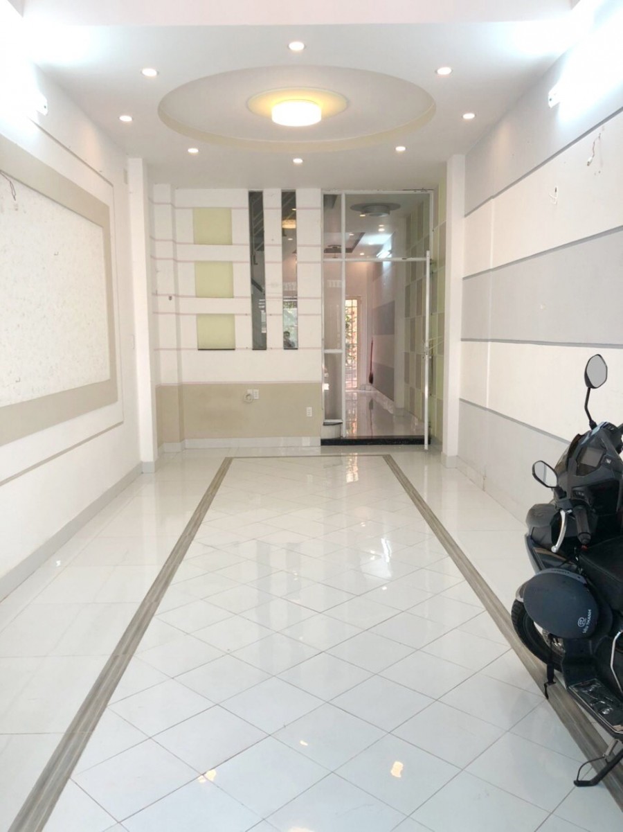 Nhà cho thuê nguyên căn hẻm ô tô Âu Dương Lân, p2, Quận 8