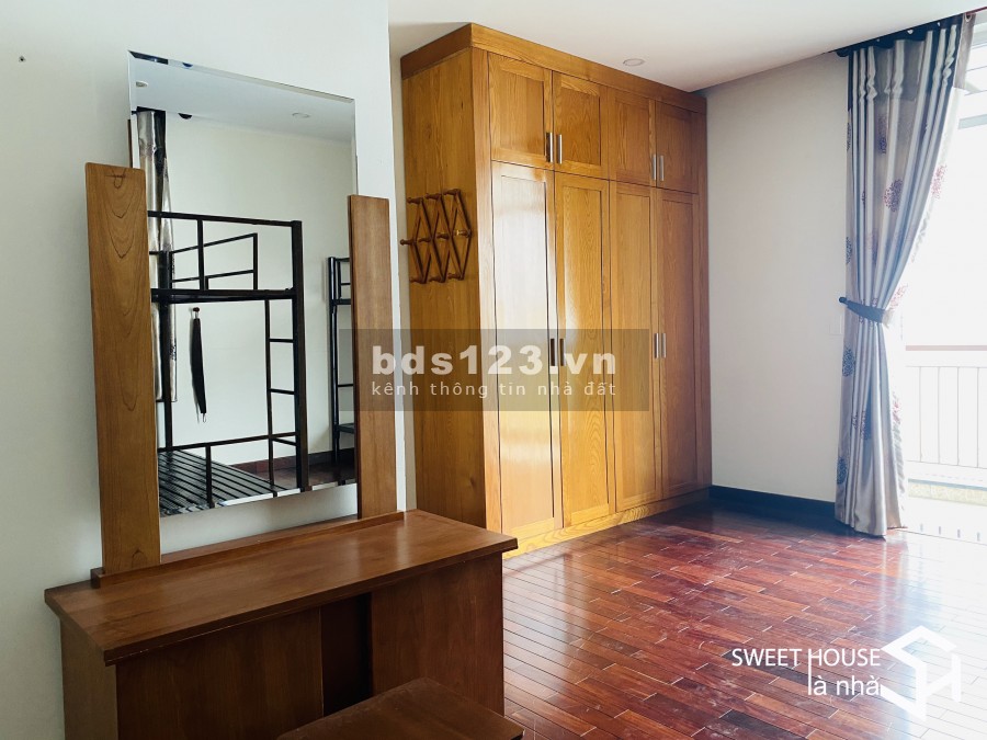 Ở ghép KTX tiện nghi, Sinh viên, NVVP Nguyễn Thị Thập, Quận 7