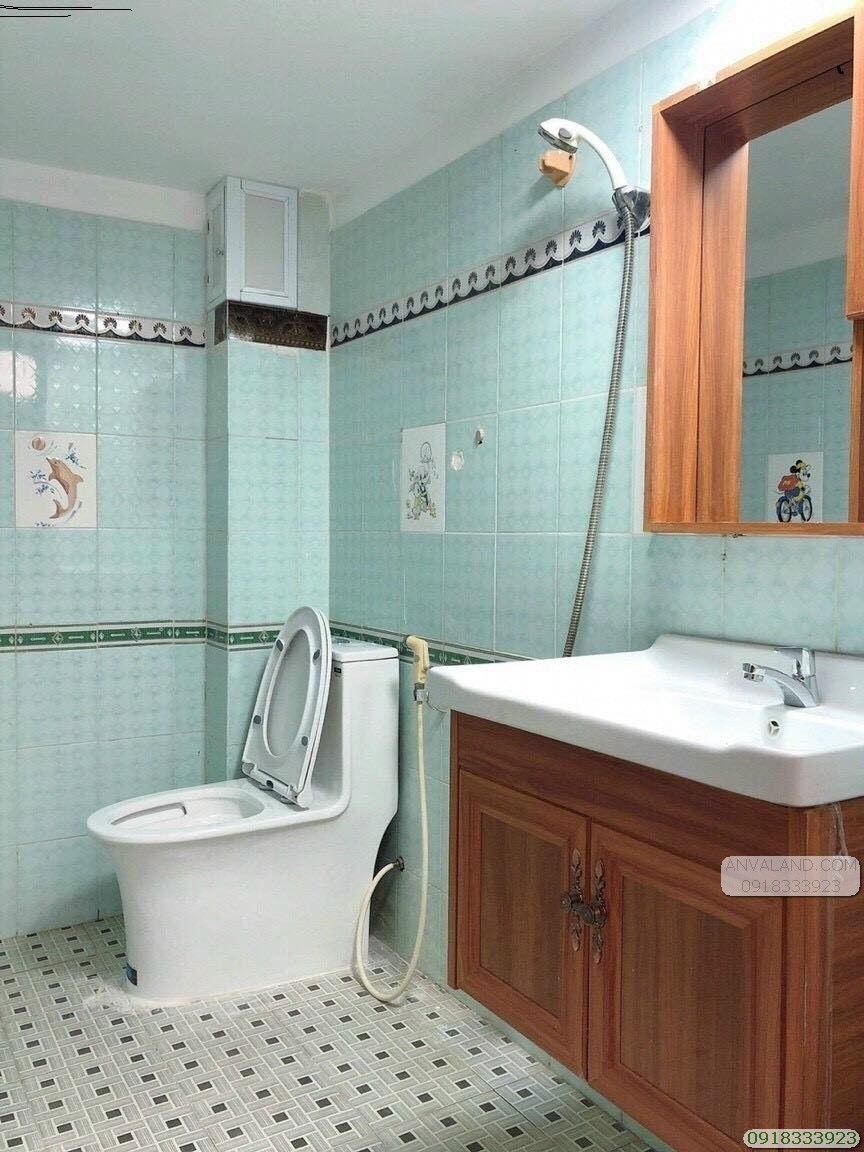 Định cư Mỹ Bán nhà 835/8B Trần Hưng Đạo, Phường 2, Quận 5, 40M2, 3PN, 3WC, 3 Tầng, giá 5 tỷ 6