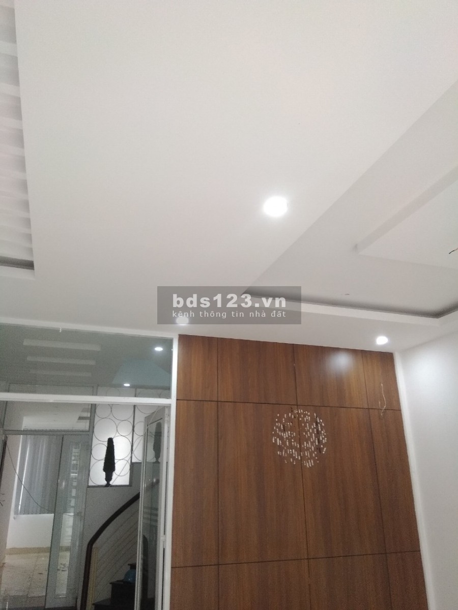 Nhà cho thuê nguyên căn đường Hồng Hà Phường 2 Quận Tân Bình - Nhà như hình