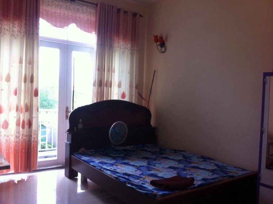 Bán đất 420m2 + Biệt thự đẹp, đường lô 2,xã Lê Minh Xuân, huyện Bình Chánh giá 15 tỷ