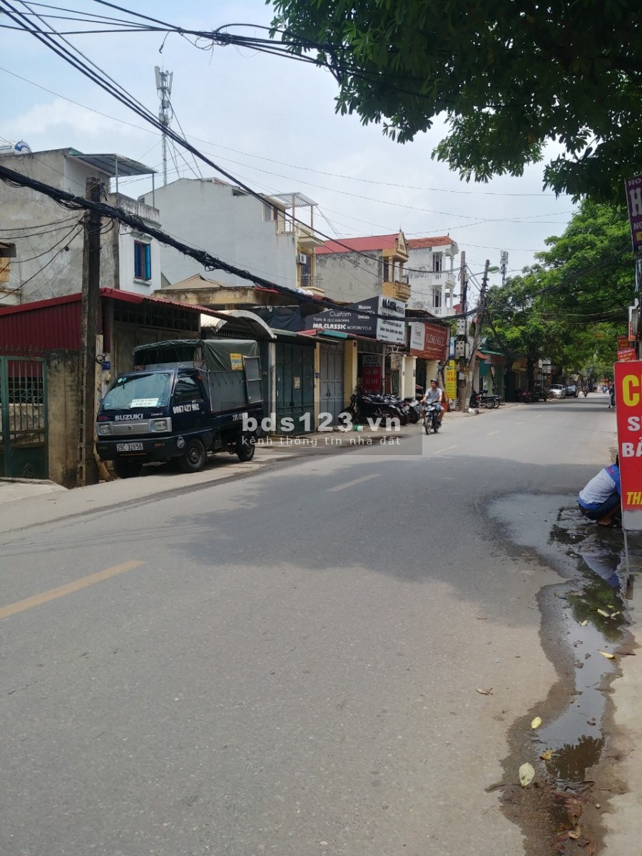 Cho thuê văn phòng đẹp DT 45m2 chia 2P giá chỉ 9tr/thg tại 14 Nam Đồng, Đống Đa, Hà Nội