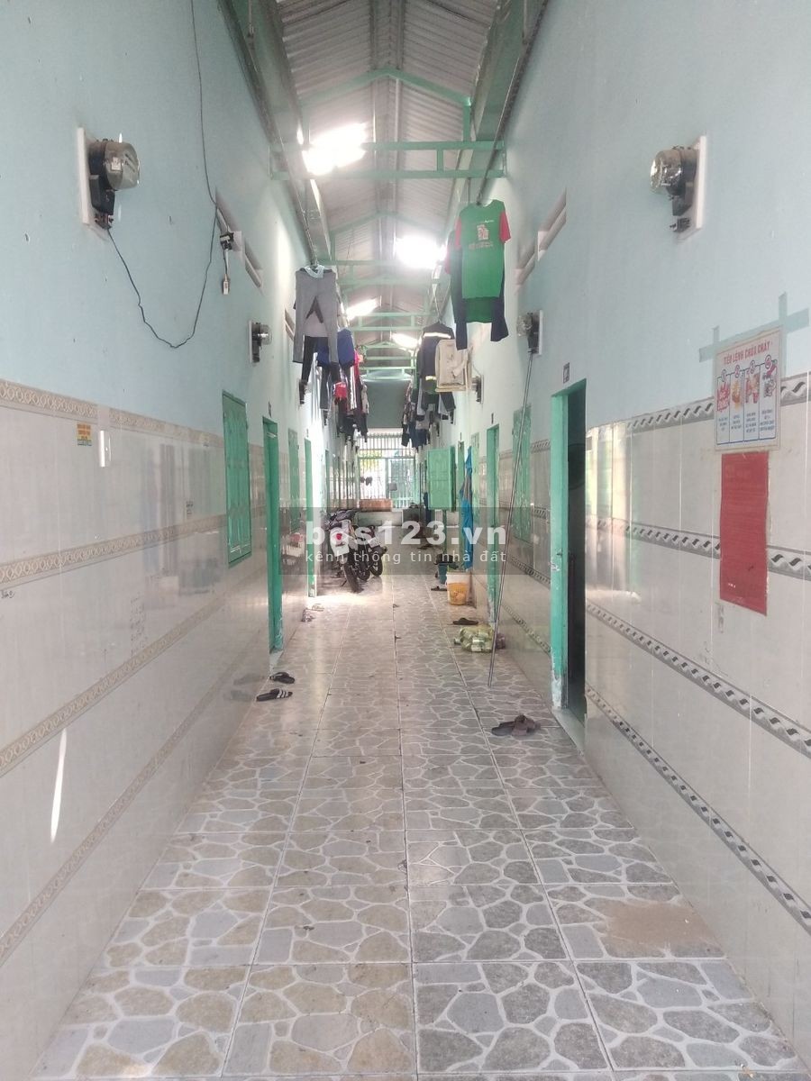 Vợ chồng kd thua lỗ cần tiền bán gấp 2 dãy trọ tại mỹ phước 3, đông dân, thu nhập ổn định