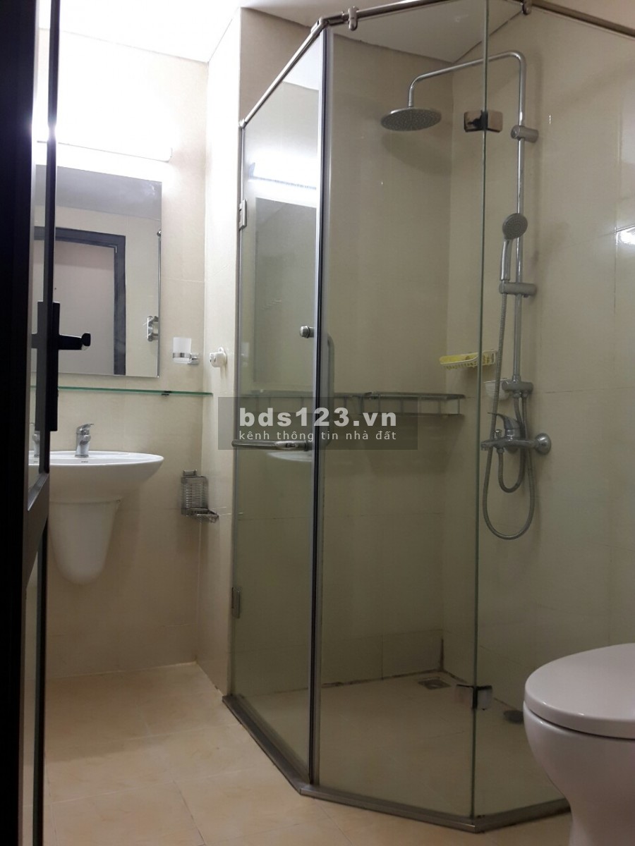 Vợ chồng tôi thuê căn hộ tại chung cư Lạc Hồng Westlake - Phú Thượng