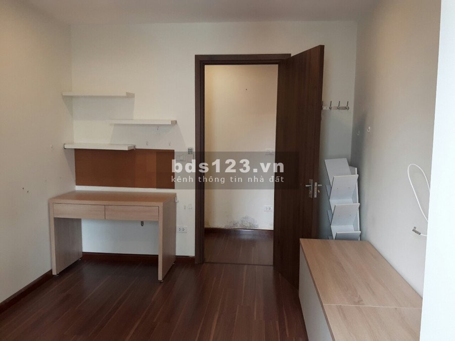 Vợ chồng tôi thuê căn hộ tại chung cư Lạc Hồng Westlake - Phú Thượng