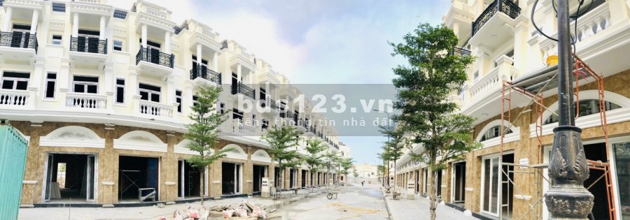 Khu đô thị đáng sống bậc nhất tại TTTP Dĩ An Thanh toán 700tr đến khi nhận nhà!! Sang tên sổ liền tay cho khách hàng !!