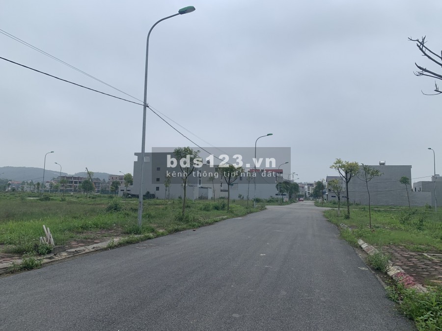 EM BÁN LÔ ĐẤT SỔ CÁ NHÂN HƯỚNG ĐÔNG NAM, BAO PHÍ SANG TÊN TRUNG TÂM KĐT MỚI XUÂN HOÀ