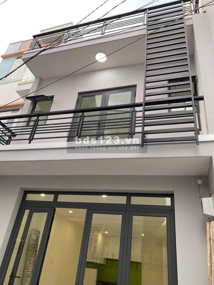 Bán nhà giá rẻ 1 trệt 1 lầu đường số 10 phường Linh Chiểu gần Vincom Thủ Đức