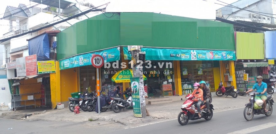 2 Mặt Tiền Đường Lê Đức Thọ. DT: 8 x 22 - trống suốt