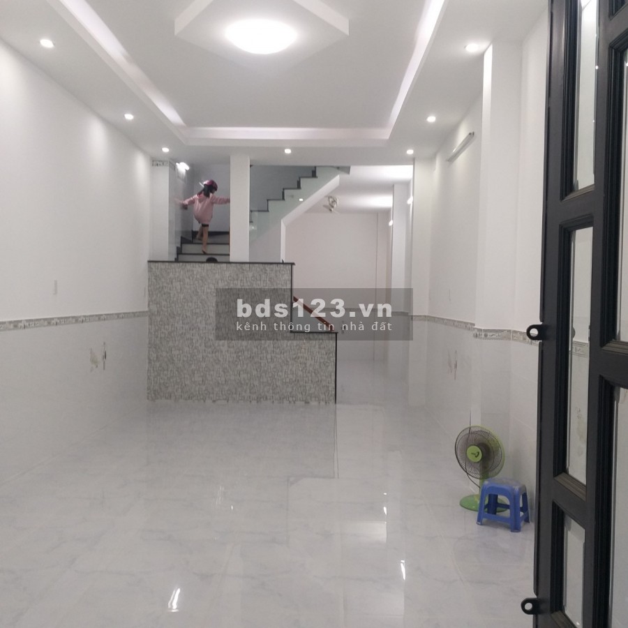 Bán nhà 1 trệt 1 lầu đường số 9 hiệp bình phước, dt 66m2 , giá 4.5 tỷ