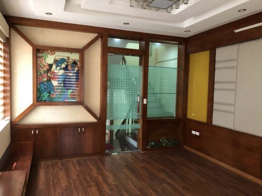 Bán Nhà Mặt Phố Nguyễn Khang Lô Góc Gara Ô Tô dt 60m x 5tầng Mặt Tiền 4.6m Giá 14.8 Tỷ.