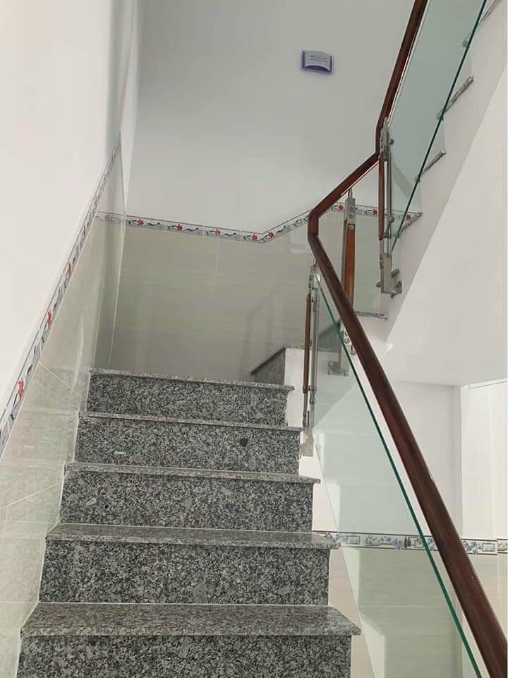 Bán Gấp Căn Nhà VÌ Tình Hình Dịch Bệnh kinh tế khó khăn