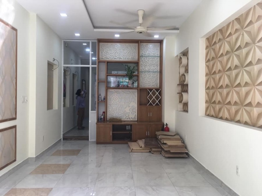 Rất Cần Bán Gấp Nhà Đẹp Gía Rẻ 3 Tầng, 62 m2, Giá 5.36 Tỷ
