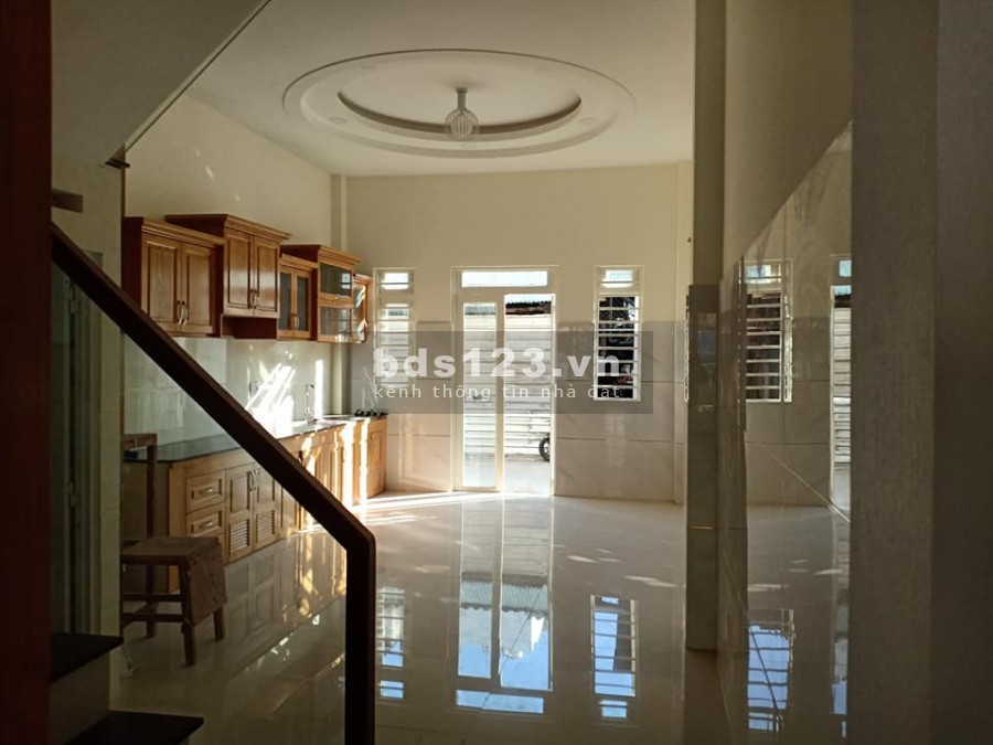 Bán nhà mới 2 mặt tiền trung tâm Q12 4 tầng giá thương lượng