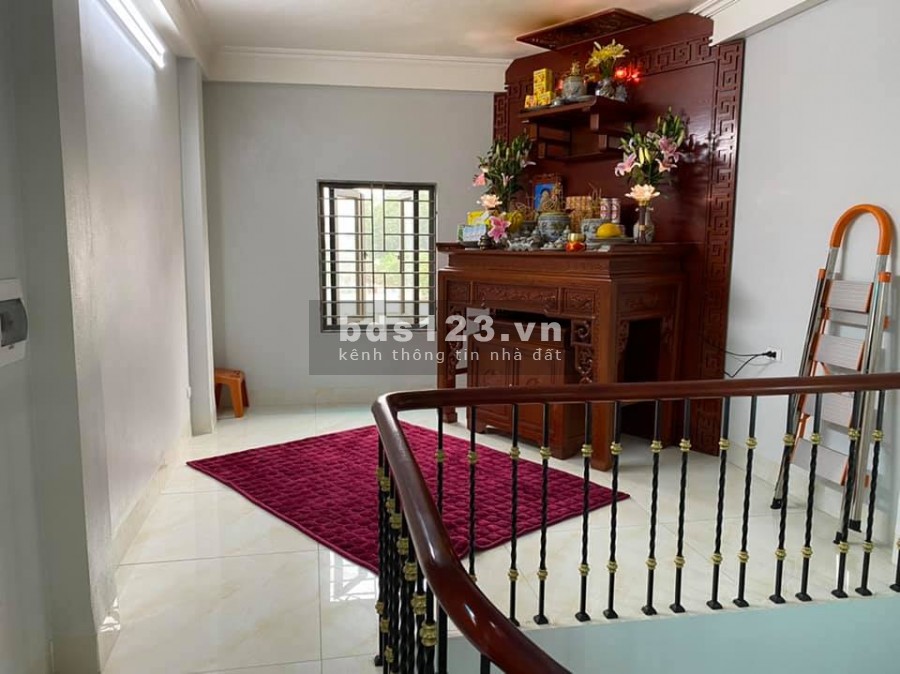 Bán nhà ngọc hồi hoàng mai 40 m2 ngõ rộng Ô TÔ chánh Kinh Doanh khủng