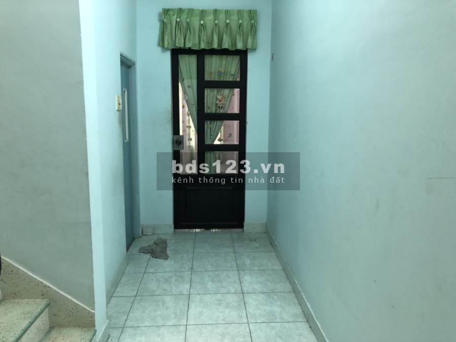 Cho thuê nhà nguyên căn 1 trệt, 1 lầu, 1 sân thượng Phạm Thế Hiển Q8