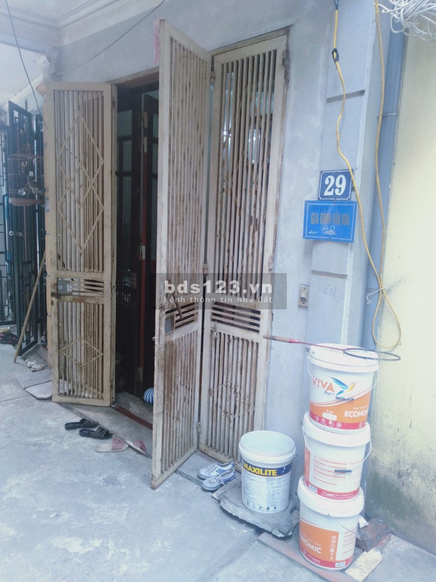 Chủ nhờ bán nhà 44m2 4tang ngõ thông và rộng gần trợ trường học và bệnh viện tai hà đông