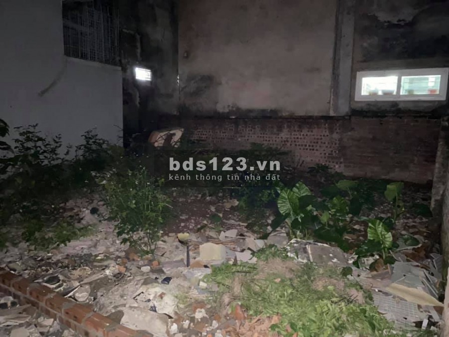 Cần bán đất BẮC CẦU, Long Biên 40m2,mặt tiền 5m, 1,35tỷ.
