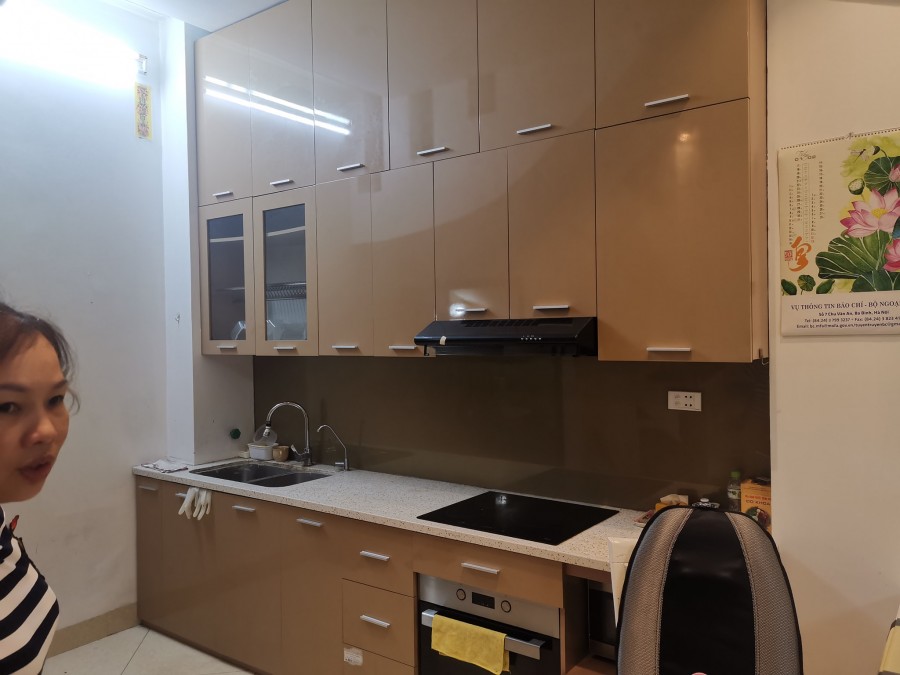 Bán Nhà Hoàng Cầu 45m2 x 6 Tầng, Ô Tô Đỗ Cửa, Kinh Doanh Văn Phòng Giá 7.8 Tỷ.