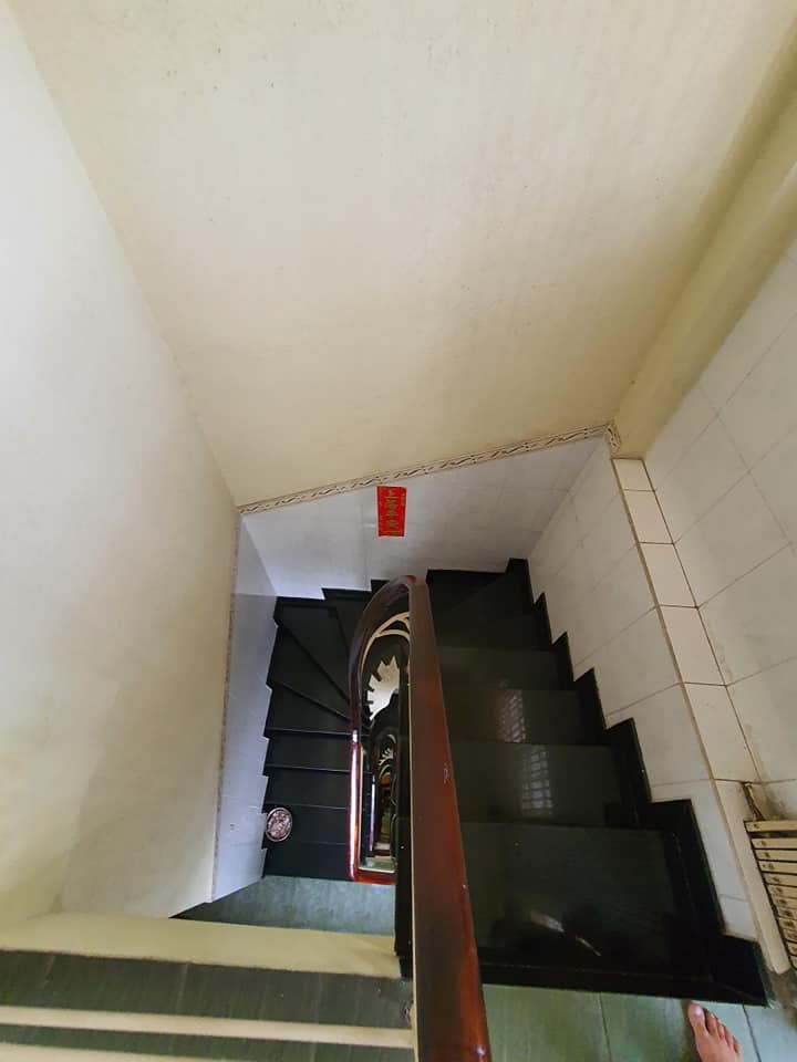 Bán nhà hẻm xe hơi Lạc Long Quân Quận 11 5 lầu 39m2 6.3 tỷ.