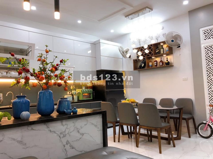 BÁN NHÀ HỒ TÙNG MẬU, 10 RA ĐƯỜNG LỚN, NHÀ 37 M2 X TẦNG
