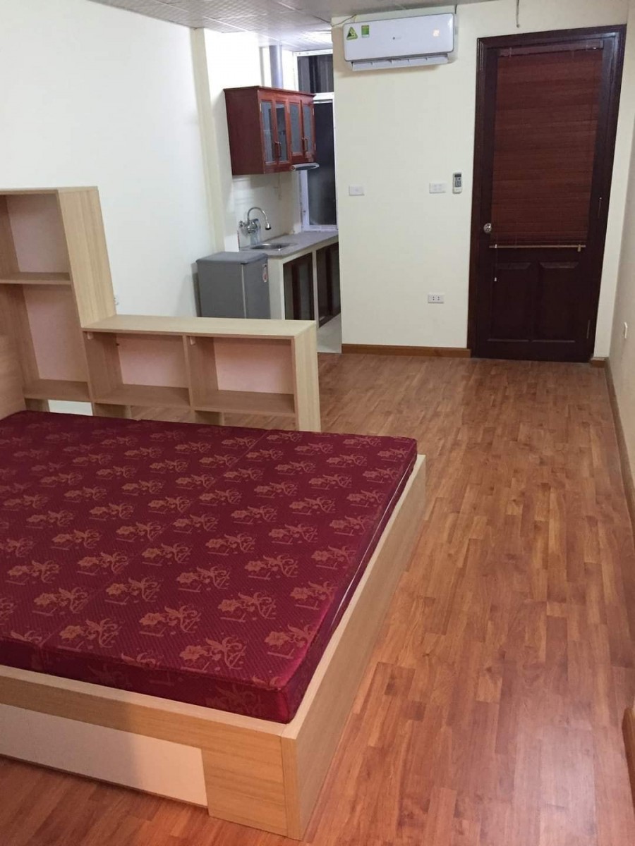 Hai Bà Trưng, 105m2, 7 tầng, 28 căn hộ, lô góc, KD 135tr/tháng, giá 18 tỷ 5. LH 0975823216