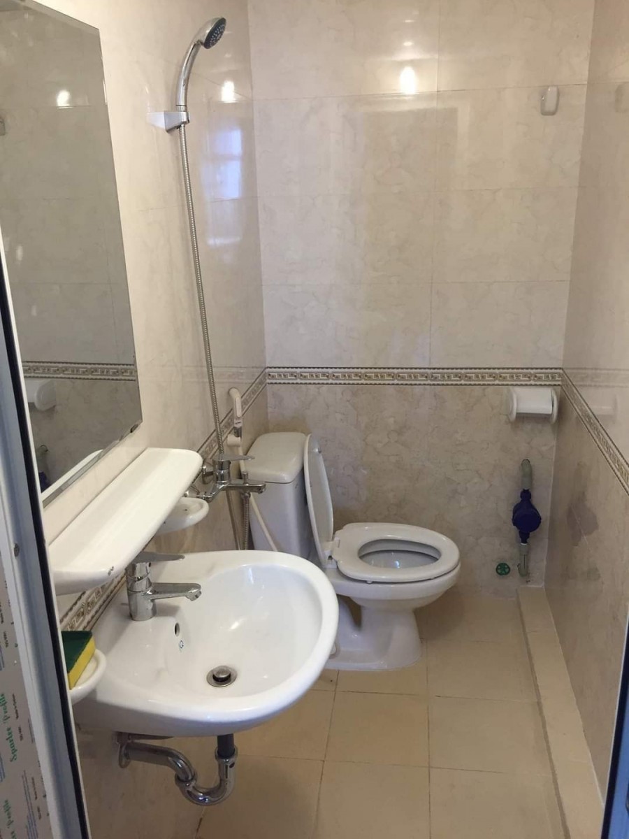 Hai Bà Trưng, 105m2, 7 tầng, 28 căn hộ, lô góc, KD 135tr/tháng, giá 18 tỷ 5. LH 0975823216
