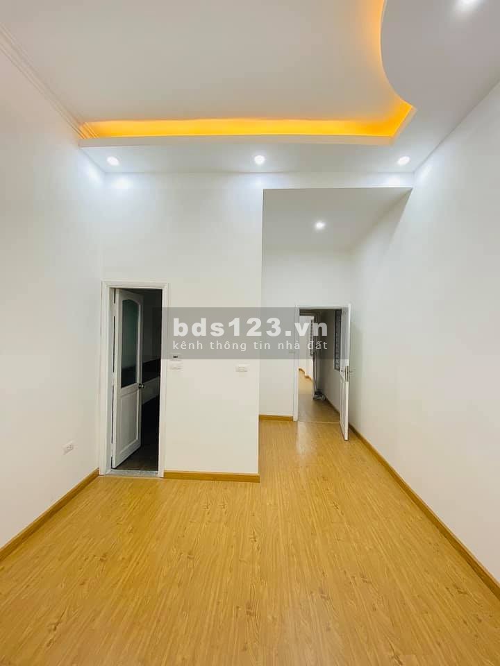Bán nhà phố Minh Khai, Ở NGAY, Kinh doanh, 40m ô tô đỗ mệt nghỉ, 55m 3.9 tỷ