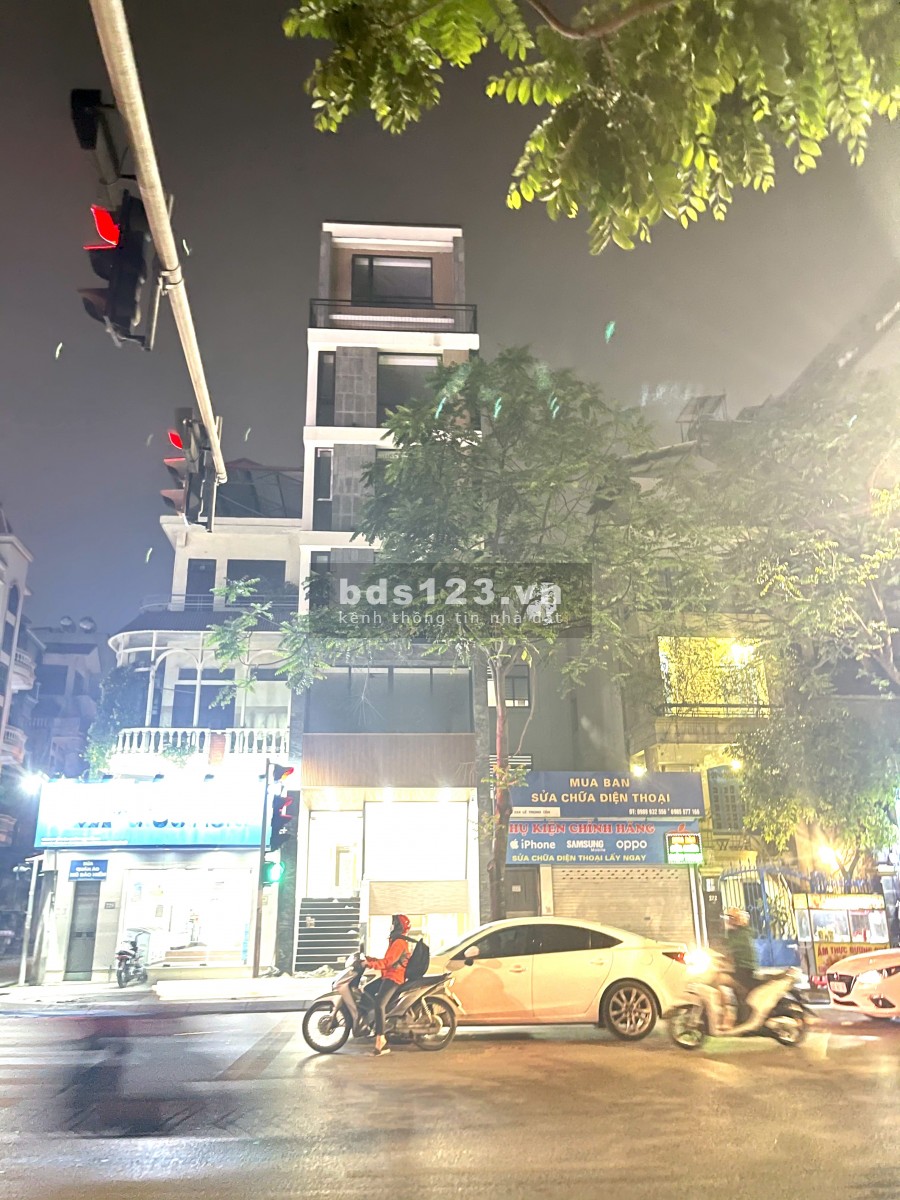 Bán gấp nhà mặt phố Lê Trọng Tấn lô góc đường 4 làn giá đẹp