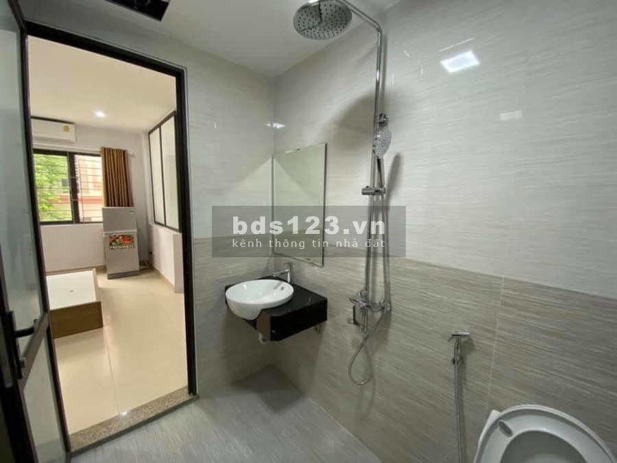 Bán tòa chung cư mini phố Trần Bình, ô tô, lô góc, 140m2 x 8 tầng, 20 phòng, 23.9 tỷ.