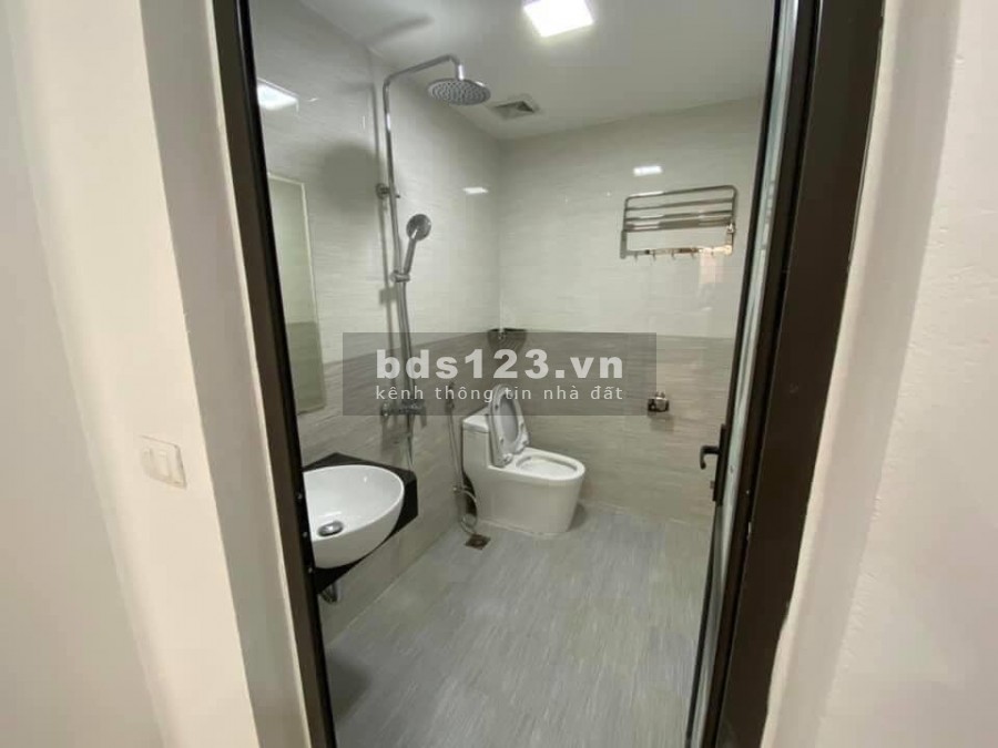 Bán tòa chung cư mini phố Trần Bình, ô tô, lô góc, 140m2 x 8 tầng, 20 phòng, 23.9 tỷ.