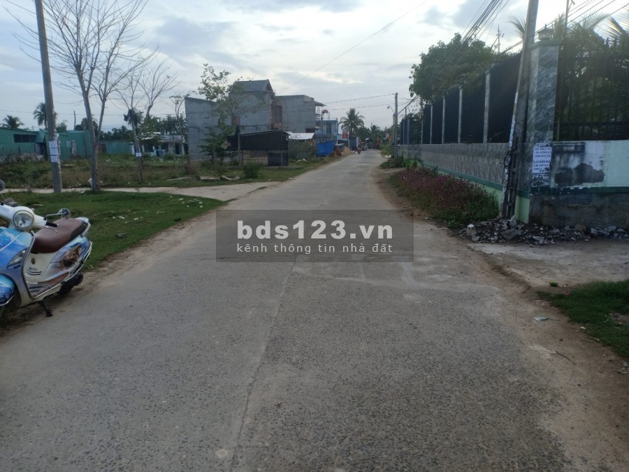 BÁN LÔ ĐẤT 2 MẶT TIỀN ĐƯỜNG HƯƠNG LỘ 45 GIÁ TỐT. TIỆN ĐẦU TƯ, KINH DOANH MUA BÁN