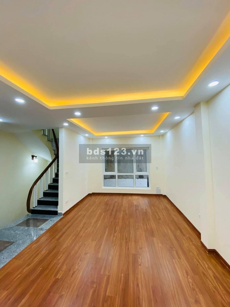 Bán nhà chính chủ Nhân Chính, Thanh Xuân 60m2 - giá rẻ, nở hậu 2 thoáng - sổ đỏ chính chủ