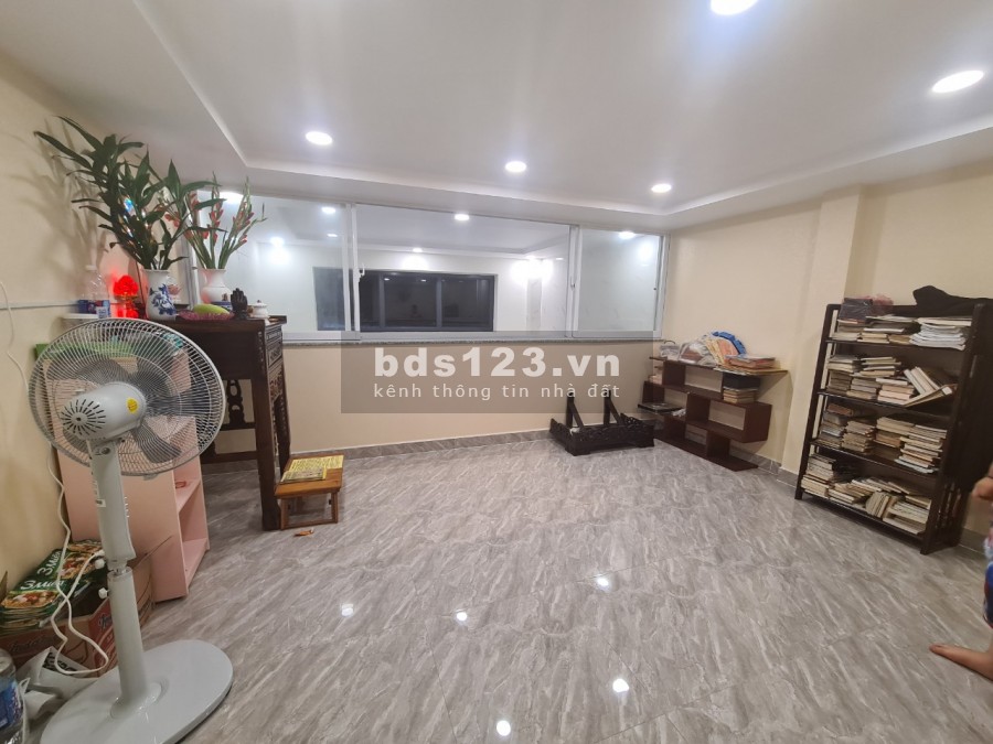 BÁN NHÀ HUỲNH VĂN BÁNH 76M2 dt 4x19 GIÁ 7 TỶ 8 PHƯỜNG 14 Q.PHÚ NHUẬN