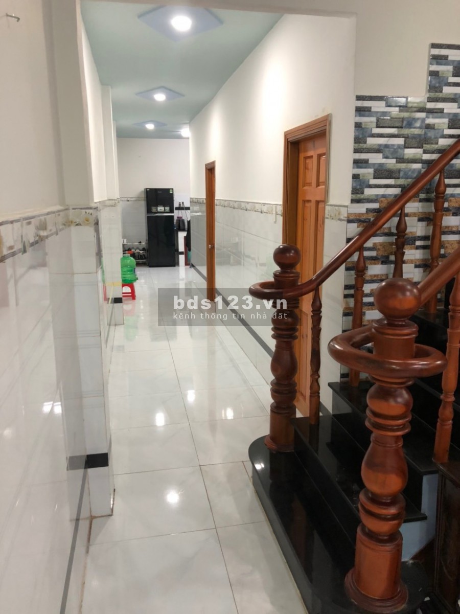 Tôi chính chủ cần bán căn nhà mặt tiền đường Xuân Thới 9