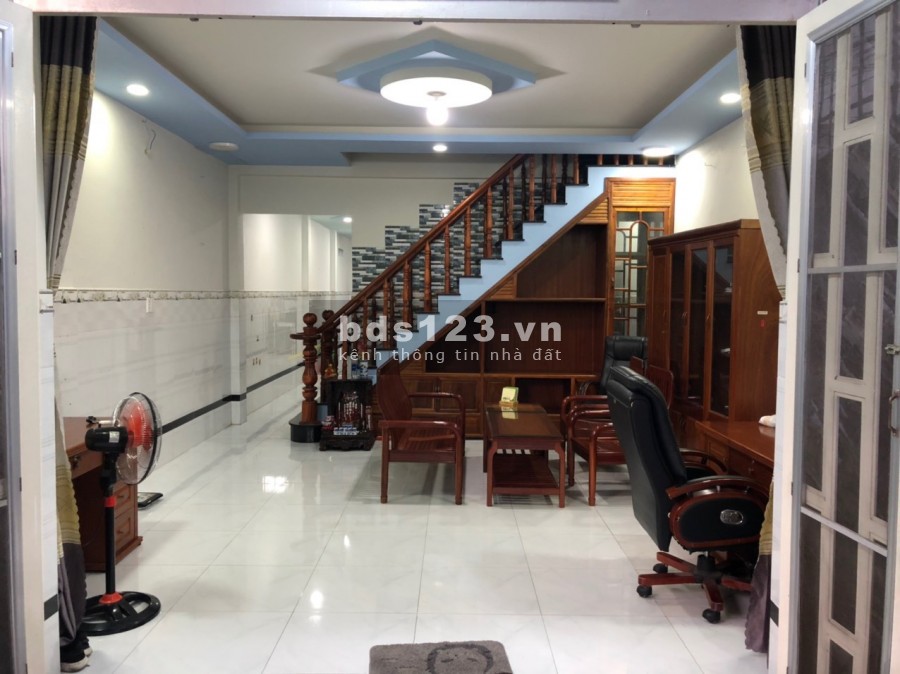 Tôi chính chủ cần bán căn nhà mặt tiền đường Xuân Thới 9