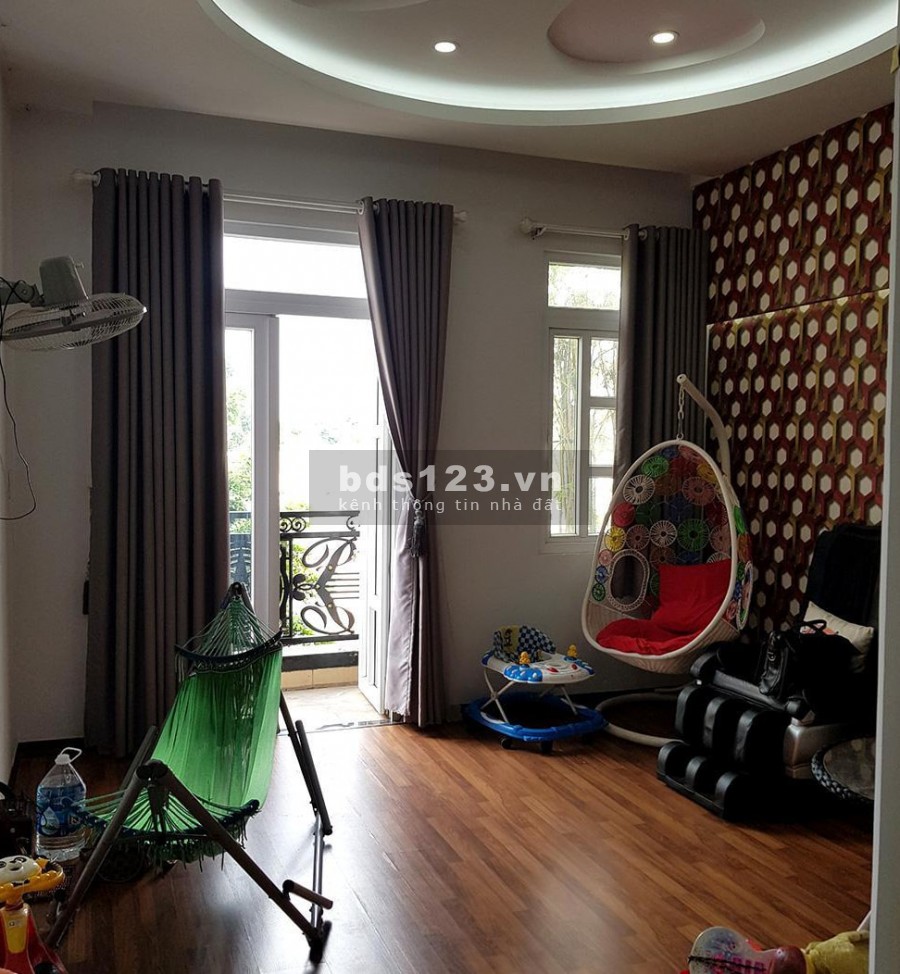Chỉ hơn 5 tỷ sở hữu nhà đẹp cao cấp 4 tầng có hồ bơi ở Q12