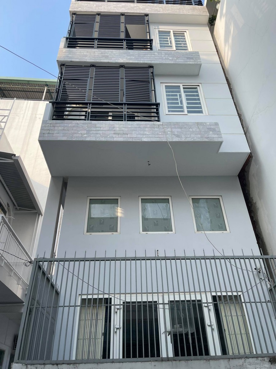 Bán gấp nhà hẻm xe tải Lê Trực, Bình Thạnh, nhà mới hàng hot giá tốt, 46m2, 5 tầng, ngay mặt tiền