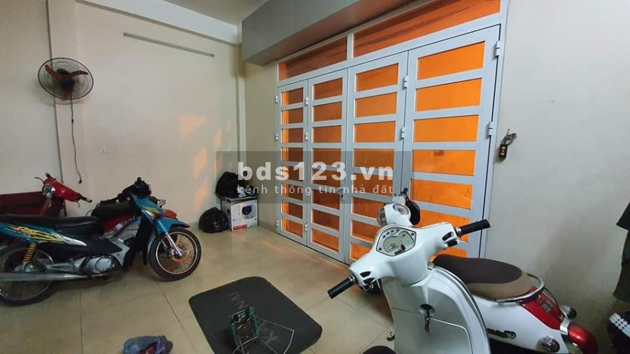 CẢM HỘI NHÀ ĐẸP Ở NGAY NỘI THẤT XỊN XÒ TẶNG 100% NGÕ XE BA GÁC NHỈNH 4 TỶ