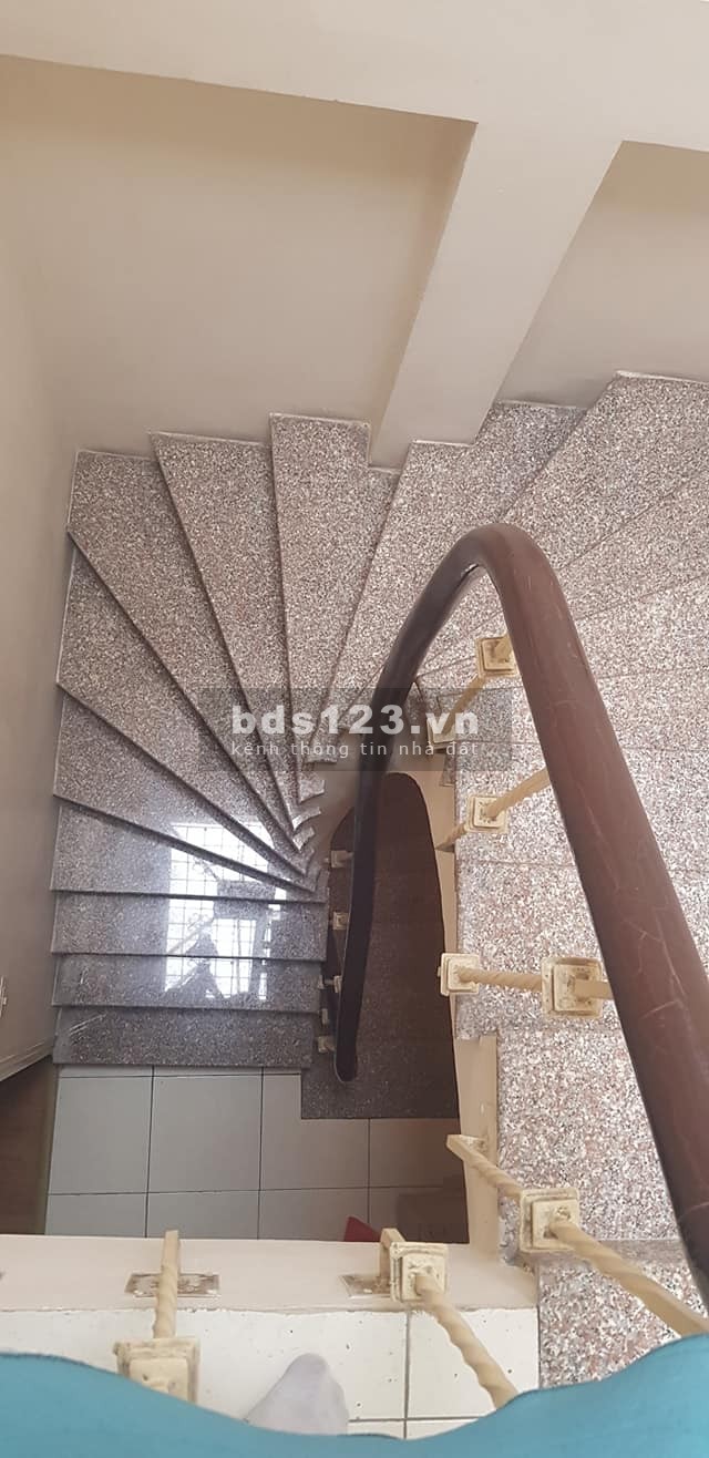 Hộ khẩu Ba Đình, 25mx4 tầng, 30m ra phố, giá 2.45 tỷ