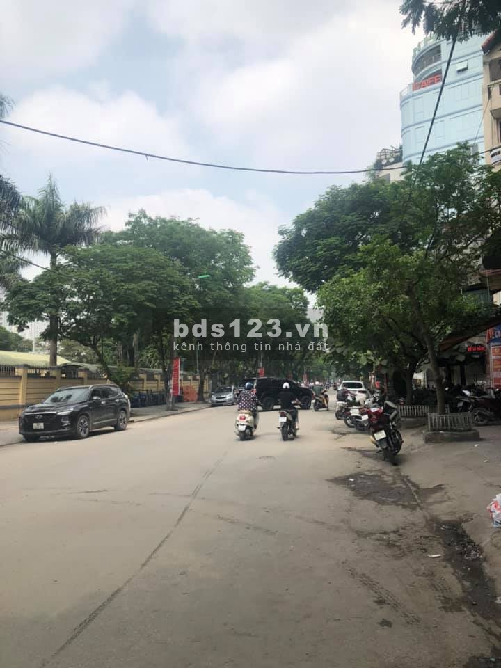 Mặt Phố Nguyễn Văn Cừ, 80m2 MTx5.2m 4T Kinh Doanh Đỉnh