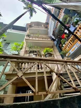 BÁN NHÀ 82M2 - 3 THOÁNG Thống Nhất 82M2 4T 6.3MT 6.5 tỷ Hai Bà Trưng