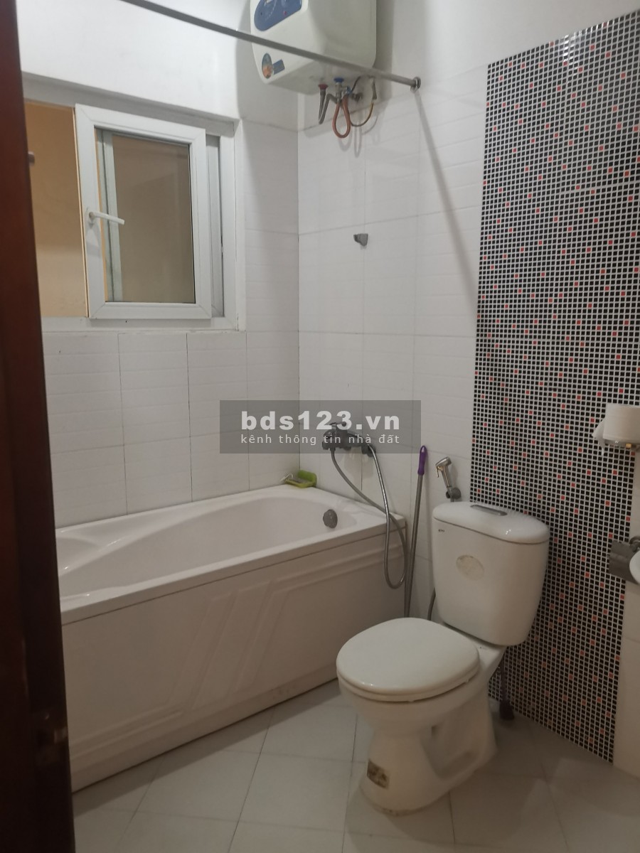 Bán nhà Hoàng Cầu, KD, ô tô đỗ cửa, 45m2 6 tầng 7.8 tỷ